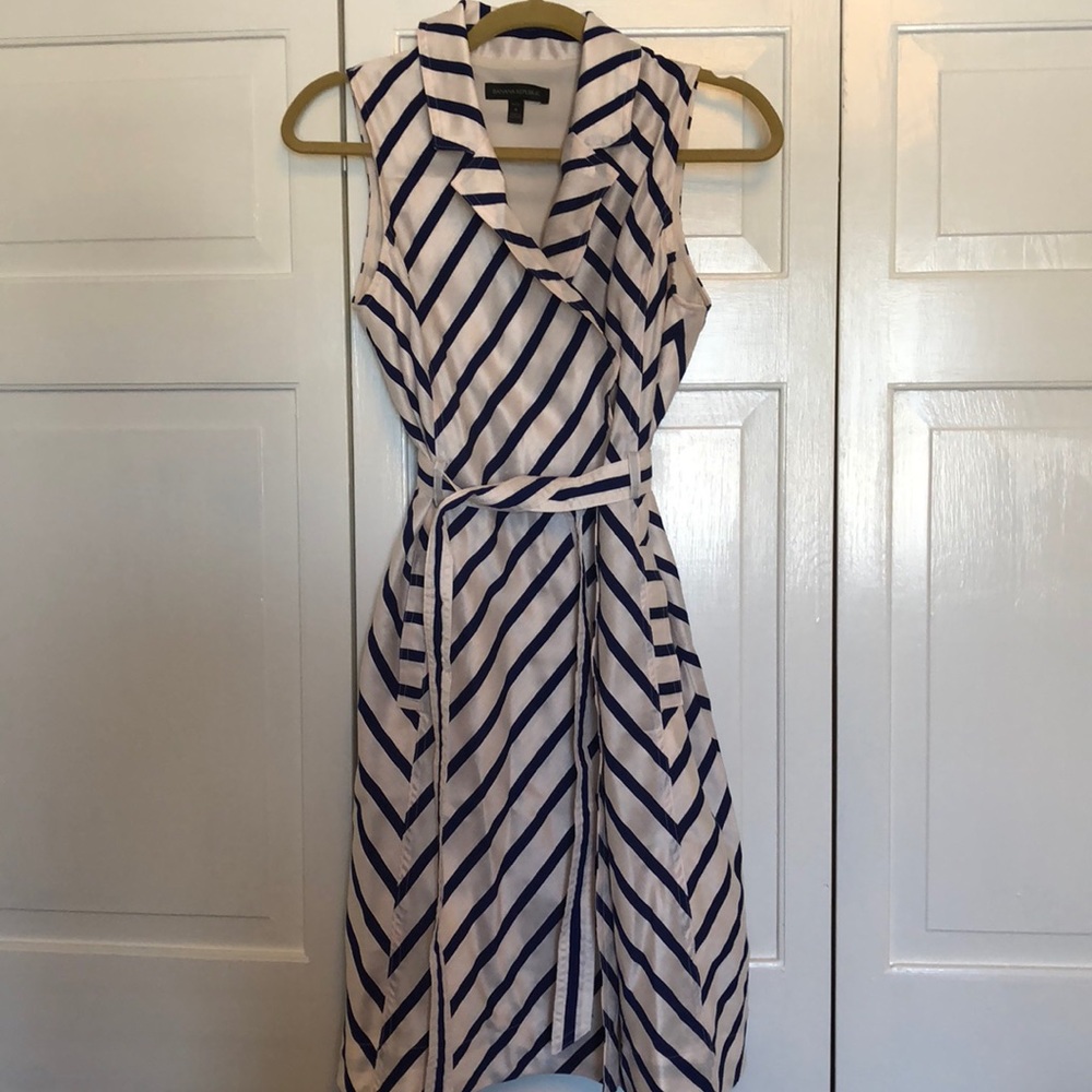 Banana Republic size 4 petite wrap dress